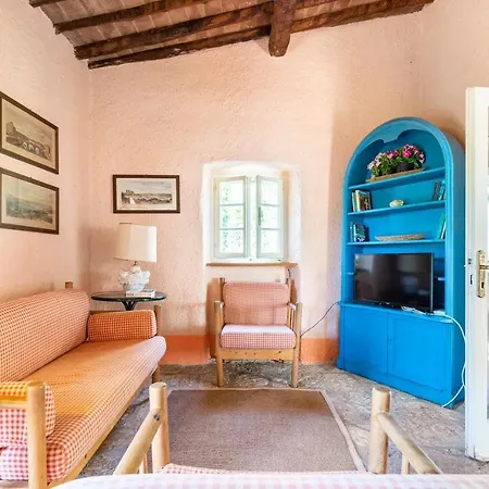 The Old Mill With Private Garden And Torrent Портоферрайо