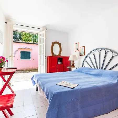 The Old Mill With Private Garden And Torrent Vila Portoferraio